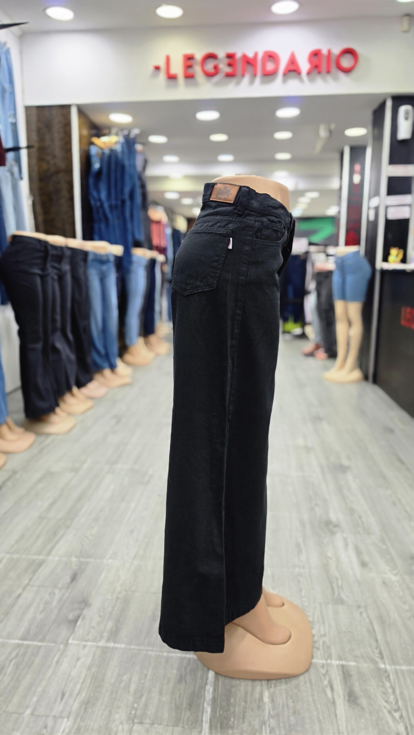 Jeans Luciela Negro Rigido - Imagen 4